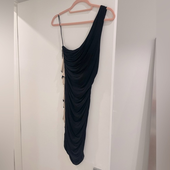 Guess one shoulder dress - Picture 2 of 5